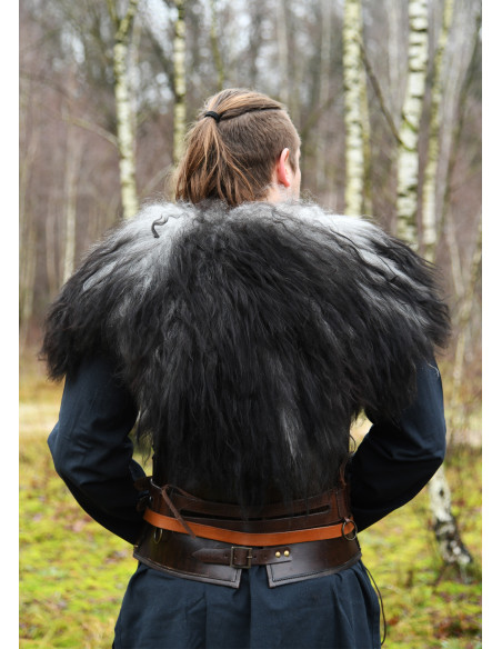 Skulderbetræk til krigere i nordisk...