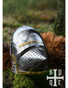Bacinete medieval picudo con visor desmontable, año 1370 2