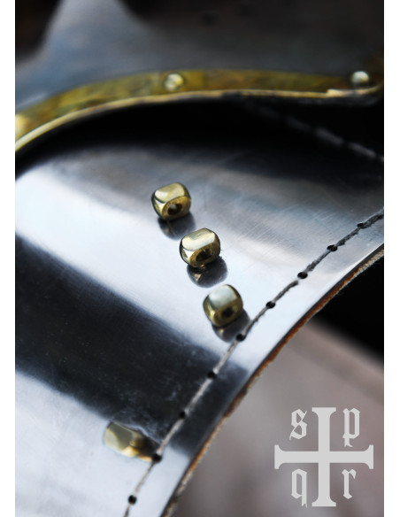 Mittelalterliches Schnabelbecken mit...