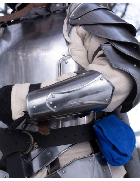 Mittelalterliches Set aus Armbändern...