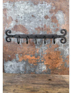Mittelalterliche Garderobe mit 5 Haken (38,5 cm). 2