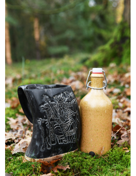Wikinger-Metkrug im Odin-Design,...