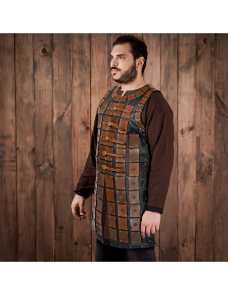 Lederrüstung mit maßstabsgetreuem...