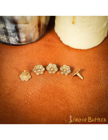 Packung mit 5 Messingabzeichen im...