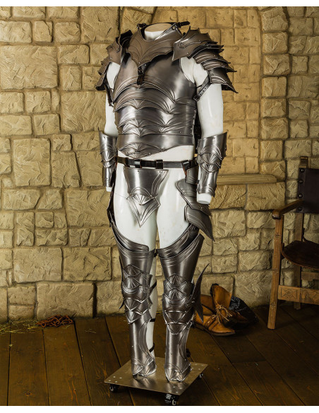 Peto medieval en acero pulido modelo...