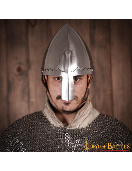 Mittelalterlicher Helm des Heiligen...