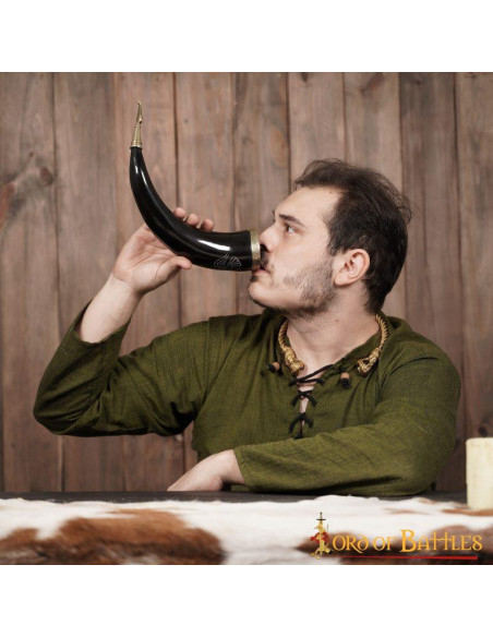 Cuerno vikingo para beber modelo...