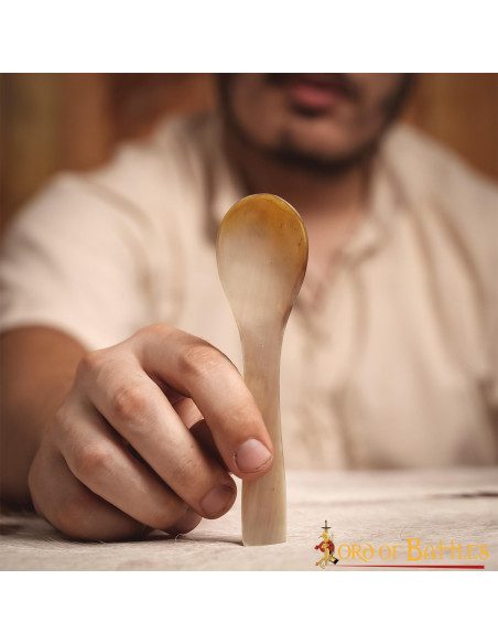 Set mit 4 Löffeln aus echtem Horn