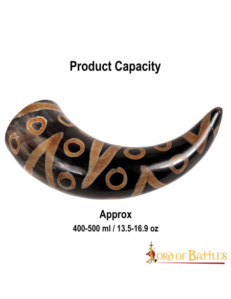 Dekoreret vikingehorn klar til drikke...