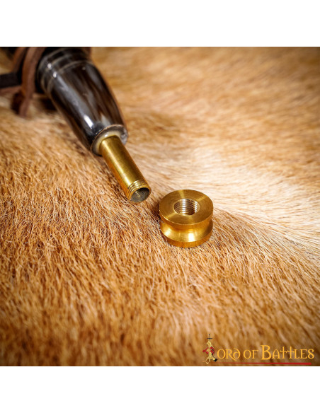 Krudt lavet af ægte oksehorn (30 35 cm.)