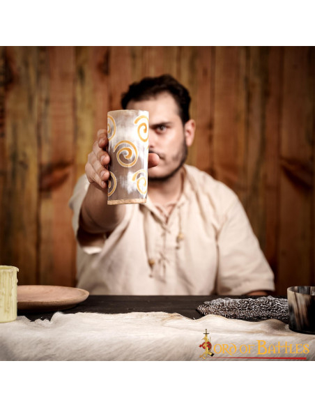 Vaso vikingo en cuerno de buey