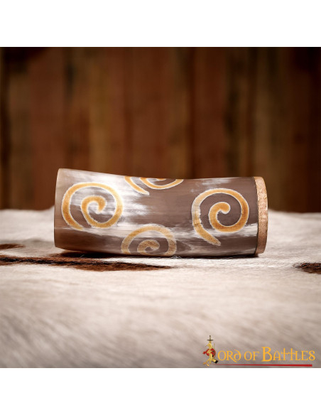 Vaso vikingo en cuerno de buey
