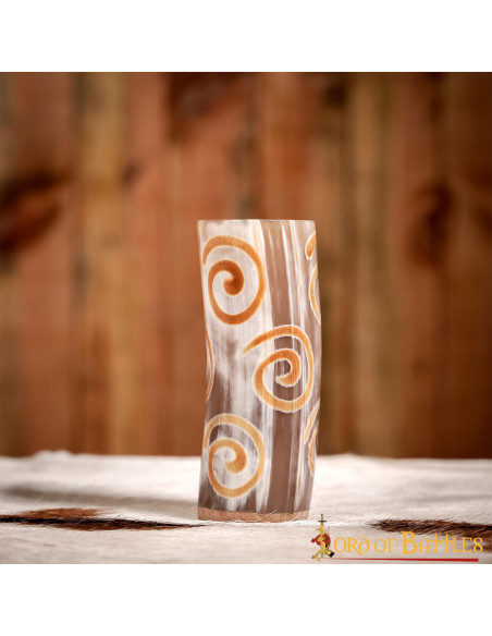 Vaso vikingo en cuerno de buey