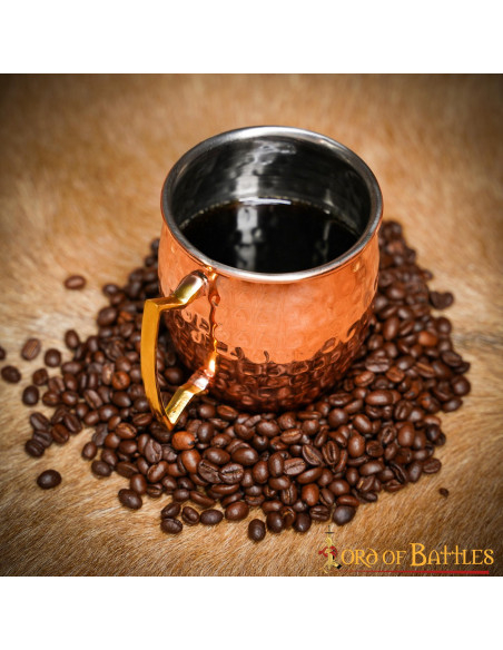 Taza medieval para beber de acero...