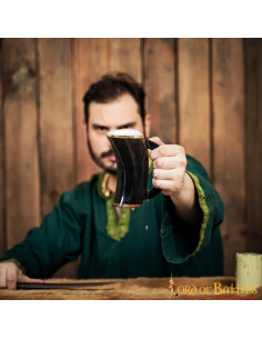 Taza Vikinga en cuero de Buey y ribete latonado 2