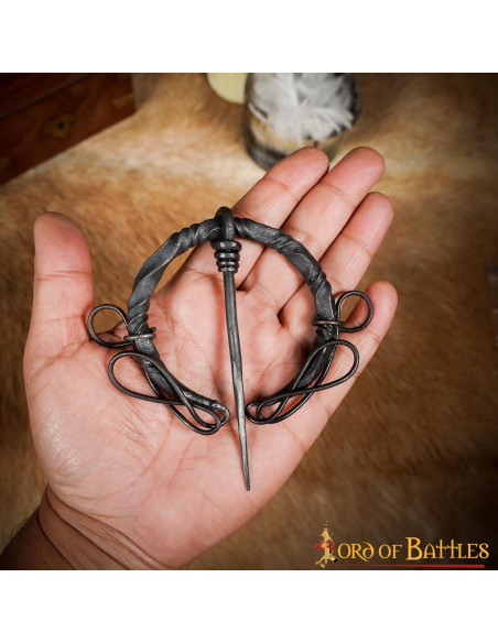 Keltische fibula in smeedijzer met...