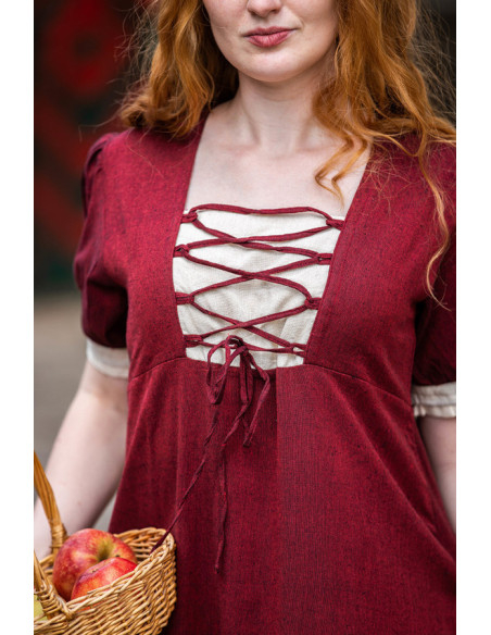 Mittelalterliches Sommerkleid mit Spitze