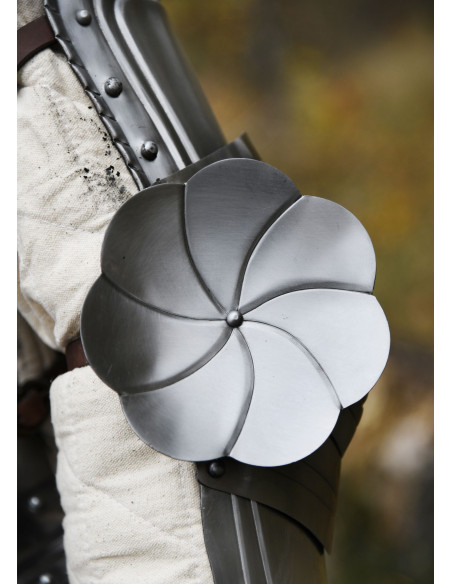 Paar middeleeuwse gotische bracers...