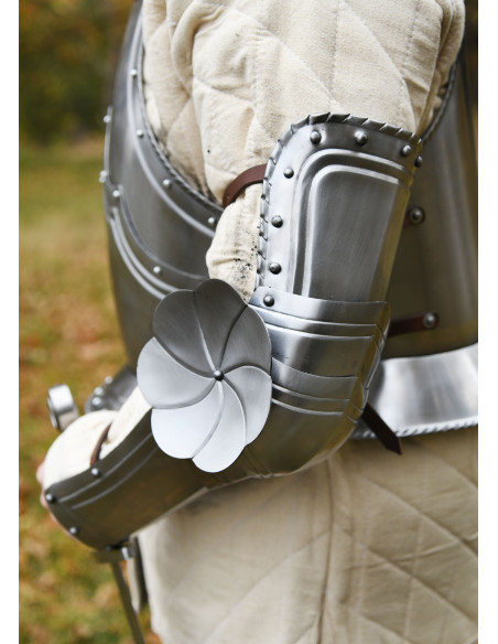 Paar middeleeuwse gotische bracers...