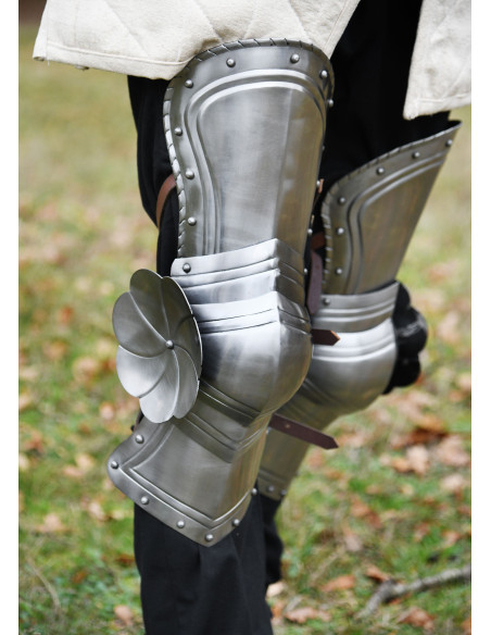 Par middelalderlige gotiske ben (XV-XVI)