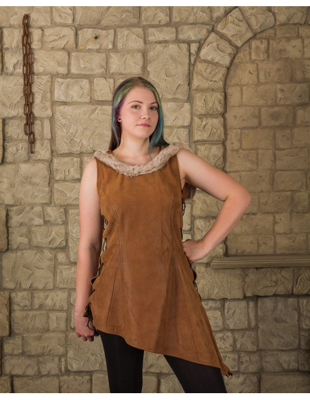 Vestido medieval con capucha modelo...