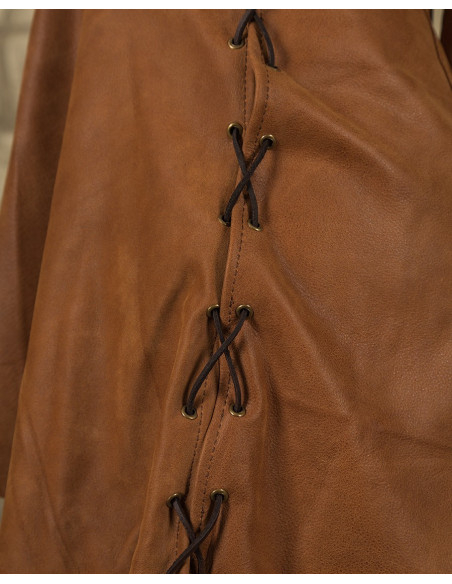 Middeleeuwse jurk met capuchon model...