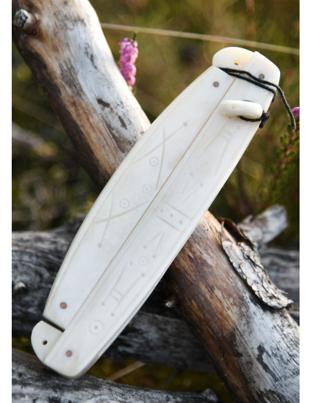 Middeleeuwse bottenkam (12 cm.)