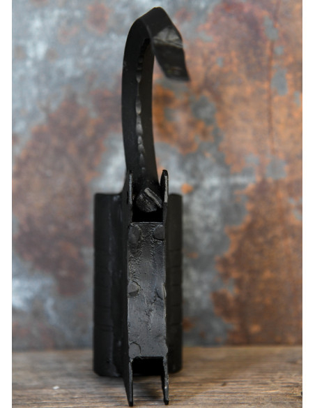 Middeleeuws smeedijzeren hangslot...