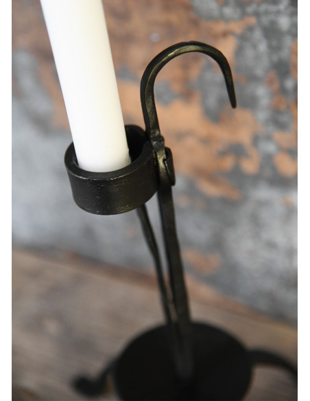 Middelalderhåndsmedet bordkandelaber...