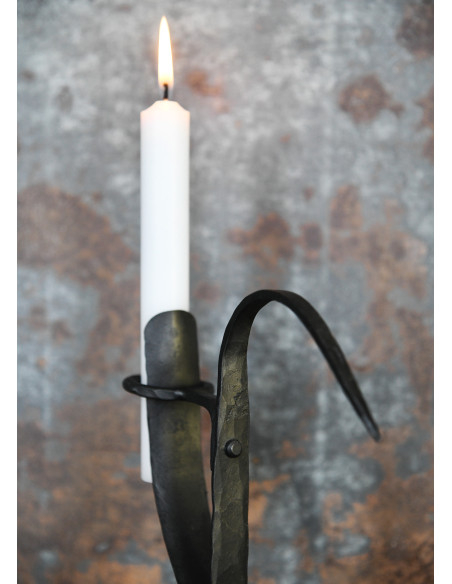 Candelabro medieval de mesa con base... Candelabro medieval de mesa con base...