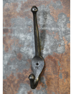Gancho medieval de hierro forjado para abrigos (16 cm.) 2
