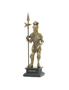 1500-tals krigerfigur med miniature hellebard, 23 cm.