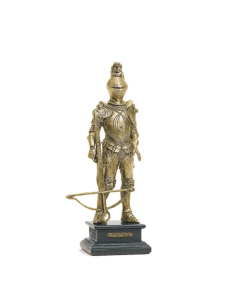 Figura de guerrero del siglo XVI con ballesta en...
