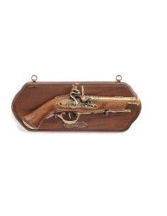 Panoplia con pistola de chispa de cañón corto, siglo XVIII