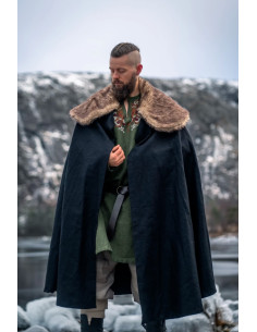 Capa vikinga modelo Janne, color negro