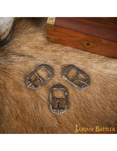 Set van 3 middeleeuwse gespen in...