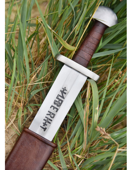 Duna Vikingzwaard met schede, 10e eeuw