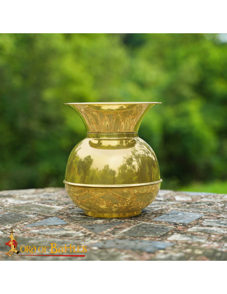 Vintage kwispedoor van massief messing