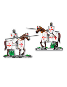 Tempeliersridder te paard met schild en lans (8 cm.)