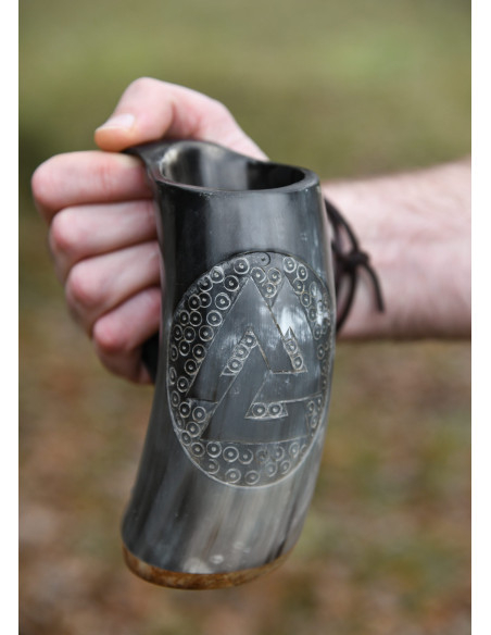 Jarra vikinga Valknut num.2 de cuerno...