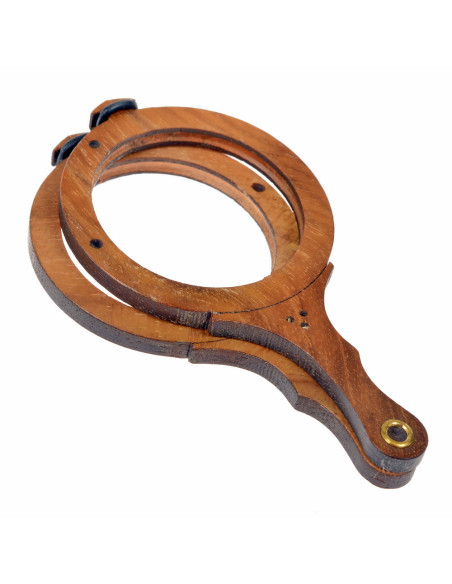 Middeleeuws houten brilmontuur,...