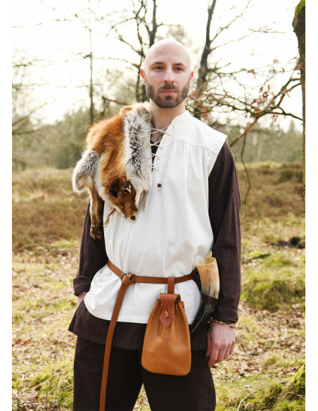 Middeleeuws mouwloos shirt model...