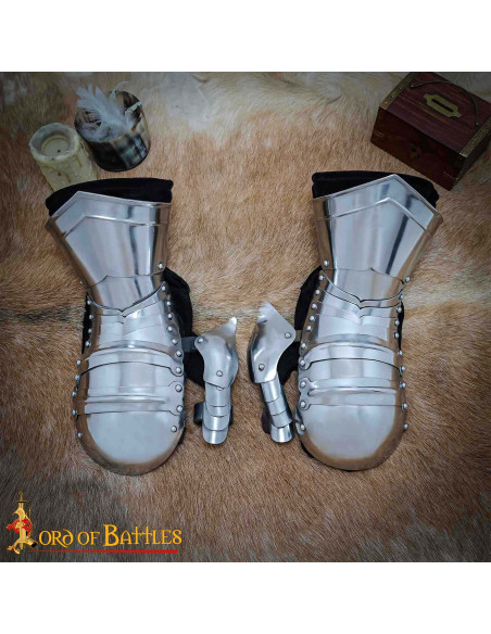 Mittelalterliche Stahlhandschuhe...