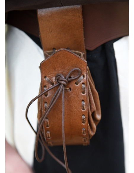 Middeleeuwse bedeltas van bruin leer