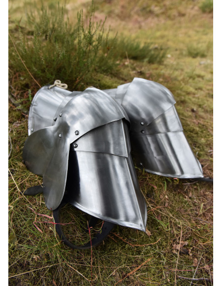 Knæbeskyttere i gotisk stål 1,6 mm....