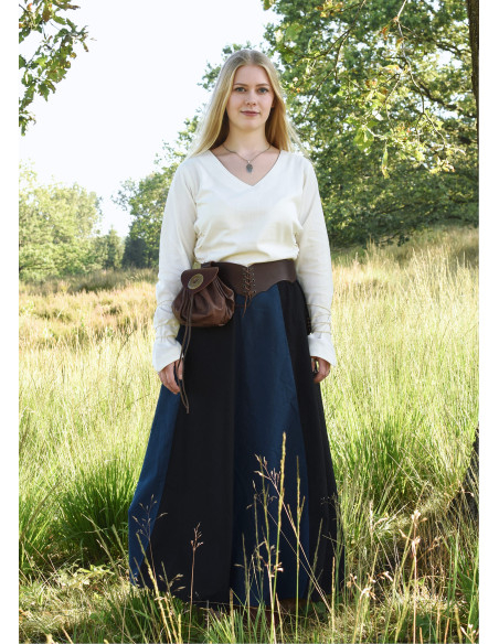 Aila middelalderbluse i naturhvid