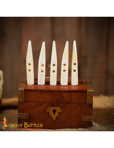 Sæt med 5 udskårne knogleknapper til...