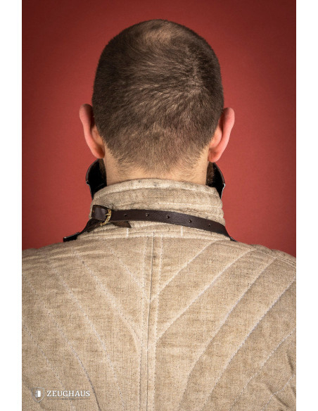 Ledformet middelalderkløft i blødt...