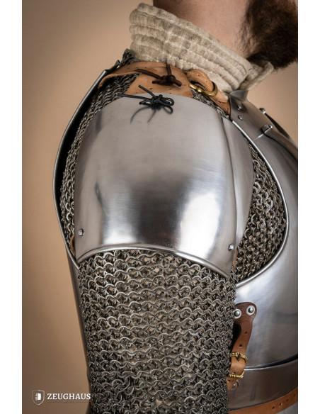 Hombreras medievales de combate,...