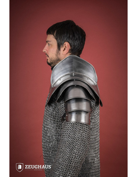 Hombreras medievales con...